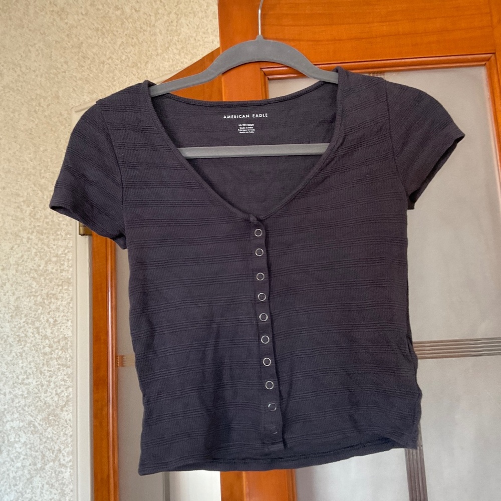 American Eagle top